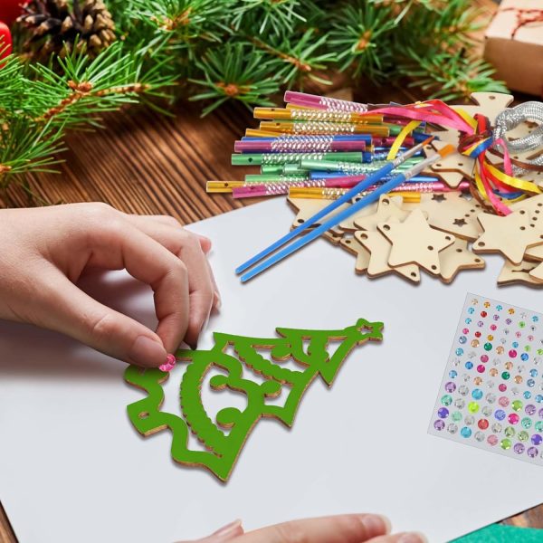 WEDNOK 12Pcs Bricolage Carillon Arbre Noël Ajouré en Bois Carillons Arbre Noël Décorations Suspendues d'hiver pour Enfants Noël Décoration Jeux Party Jardin Maison Anniversaire...