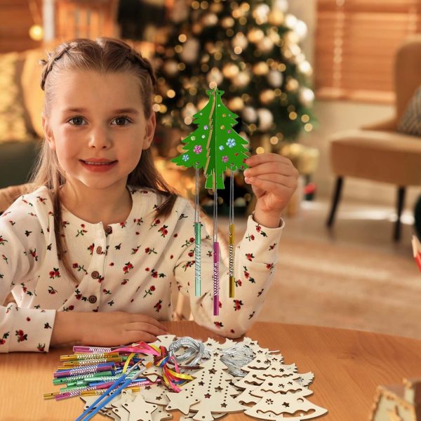 WEDNOK 12Pcs Bricolage Carillon Arbre Noël Ajouré en Bois Carillons Arbre Noël Décorations Suspendues d'hiver pour Enfants Noël Décoration Jeux Party Jardin Maison Anniversaire...